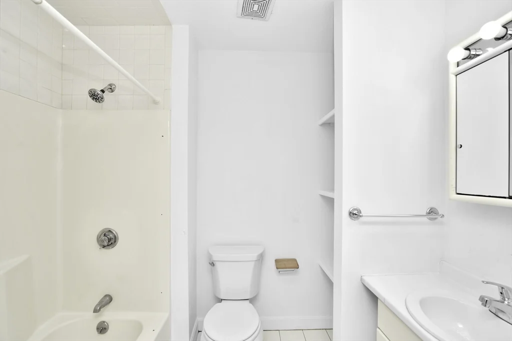 2 bed, 1 bath apartment for rent at 3 Forest St Unit 301, Medford — photo 11 of 14