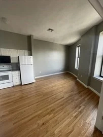 1 bed, 1 bath apartment for rent at 3 Forest St Unit 402, Medford — photo 5 of 7