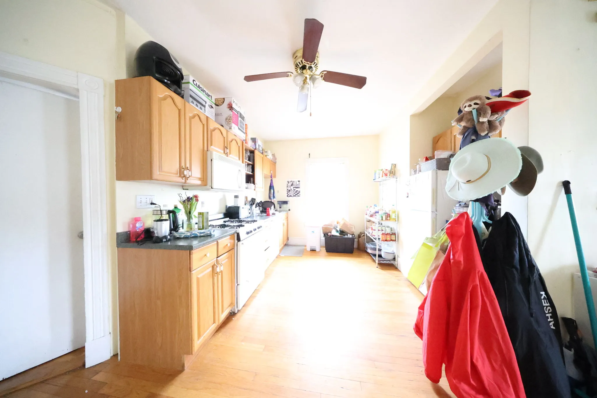 3 bed, 1 bath apartment for rent at 3 Foster St Unit 2L, Brighton — photo 8 of 13