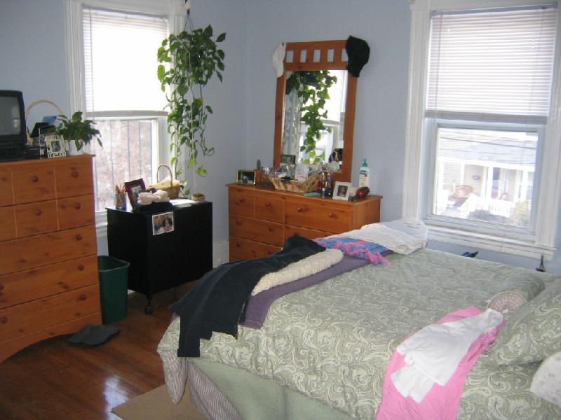 3 bed, 1 bath apartment for rent at 3 Foster St Unit 2R, Brighton — photo 17 of 17