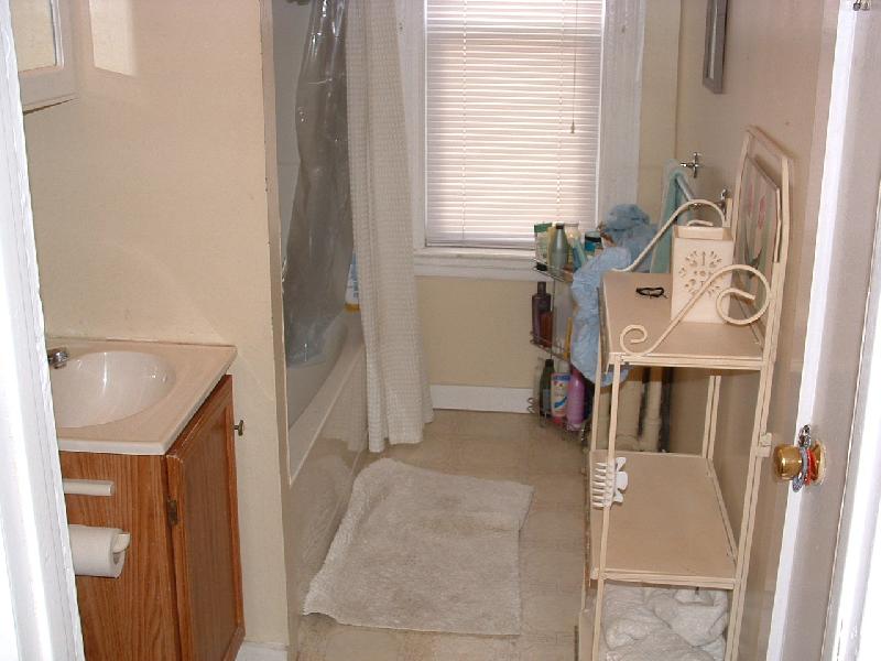 3 bed, 1 bath apartment for rent at 3 Foster St Unit 2R, Brighton — photo 16 of 17
