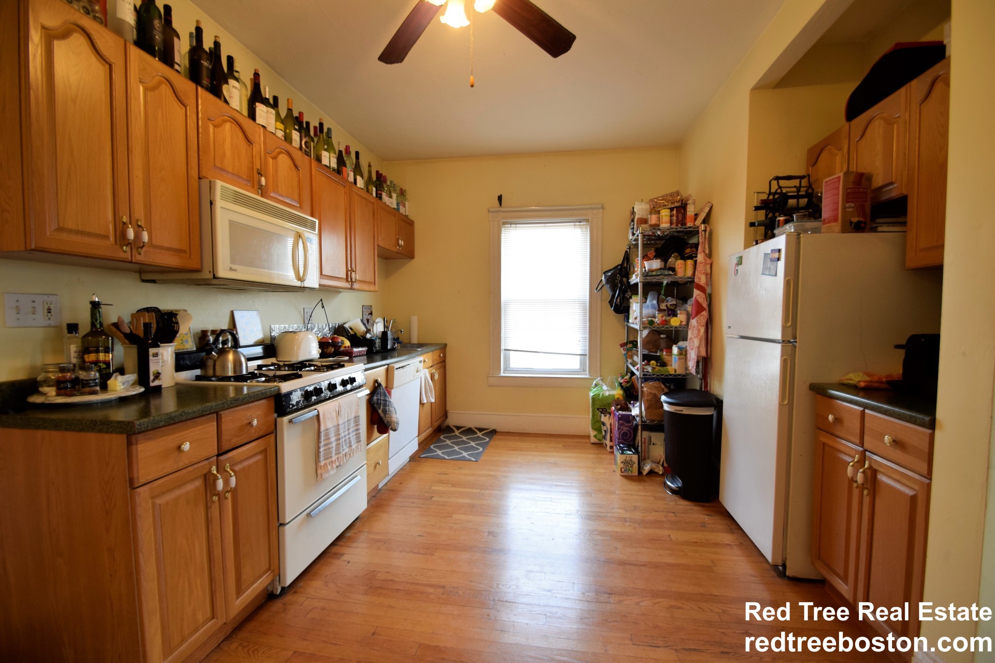 3 bed, 1 bath apartment for rent at 3 Foster St Unit 2R, Brighton — photo 7 of 17