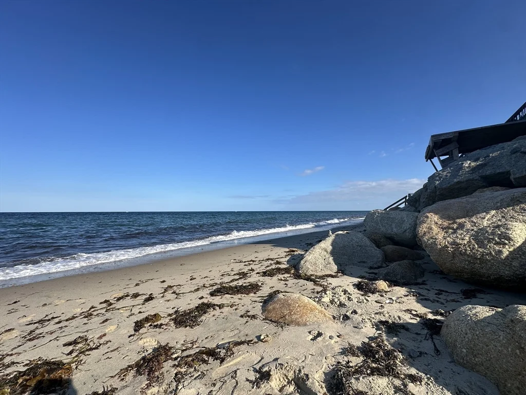 3 bed, 1 bath apartment for rent at 3 Foxglove Dr, Manomet — photo 35 of 36