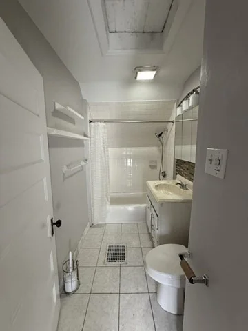 3 bed, 2 bath apartment for rent at 3 Franconia St, Worcester — photo 10 of 15