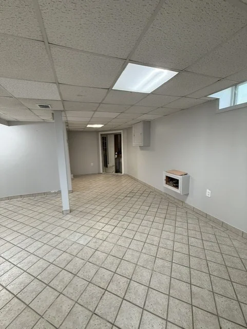 3 bed, 2 bath apartment for rent at 3 Franconia St, Worcester — photo 13 of 15