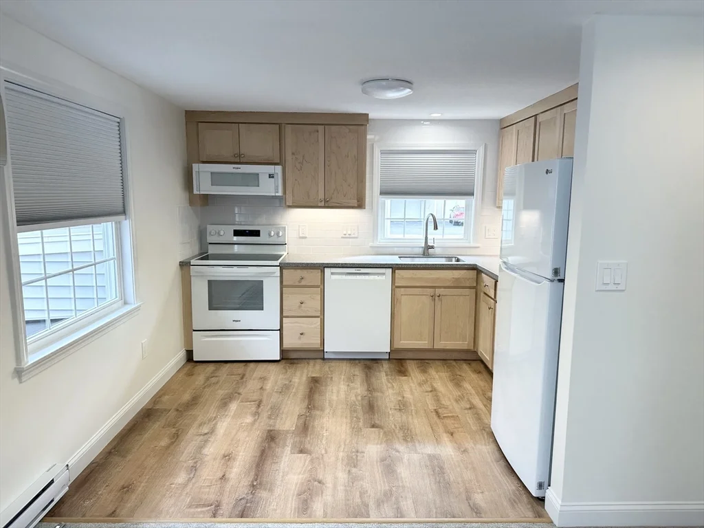 2 bed, 1 bath apartment for rent at 3 Franzone Dr Unit D, Bradford — photo 3 of 11