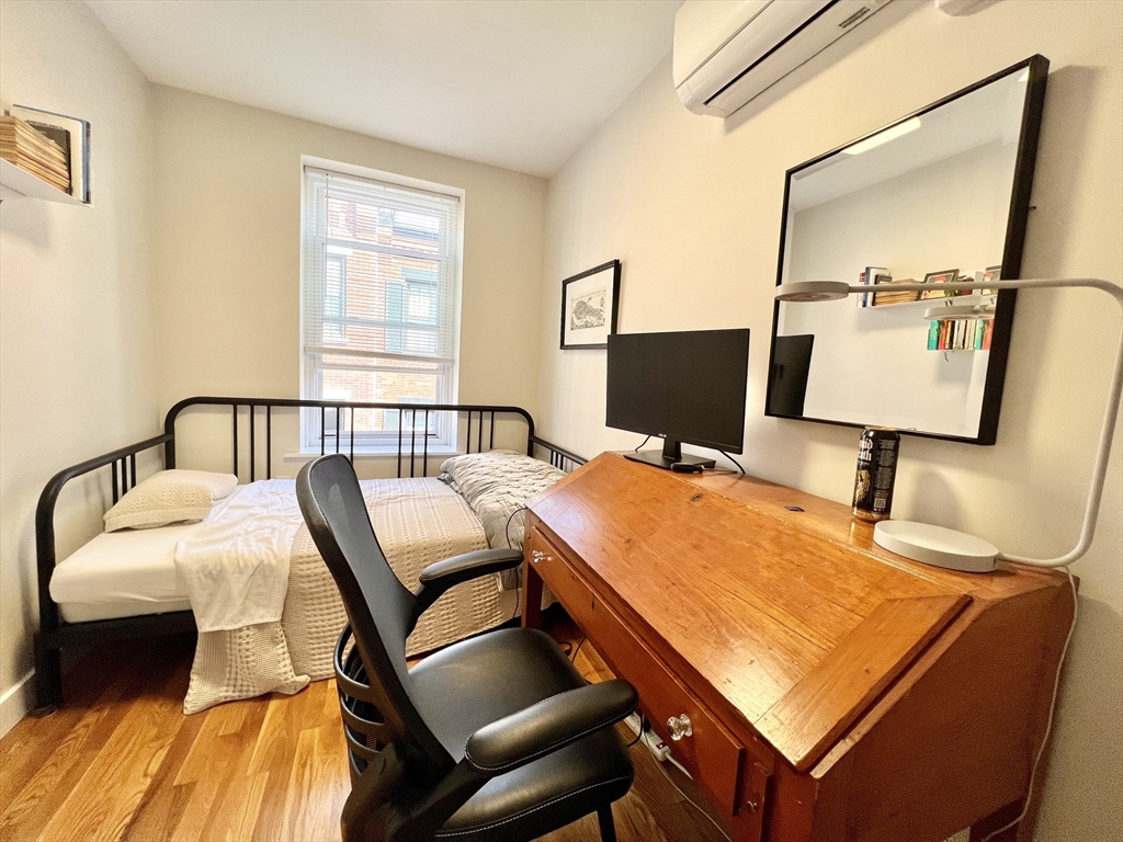 2 bed, 1 bath apartment for rent at 3 Garden Ct Unit 4, North End — photo 8 of 10