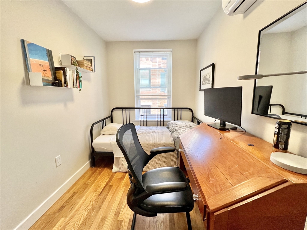 2 bed, 1 bath apartment for rent at 3 Garden Ct Unit 4, North End — photo 7 of 10
