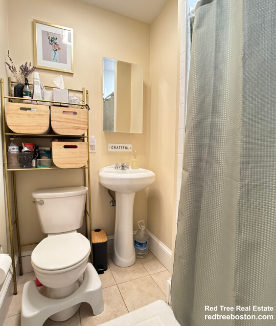 4 bed, 2 bath apartment for rent at 3 Glenley Ter Unit 3, Brighton — photo 9 of 9