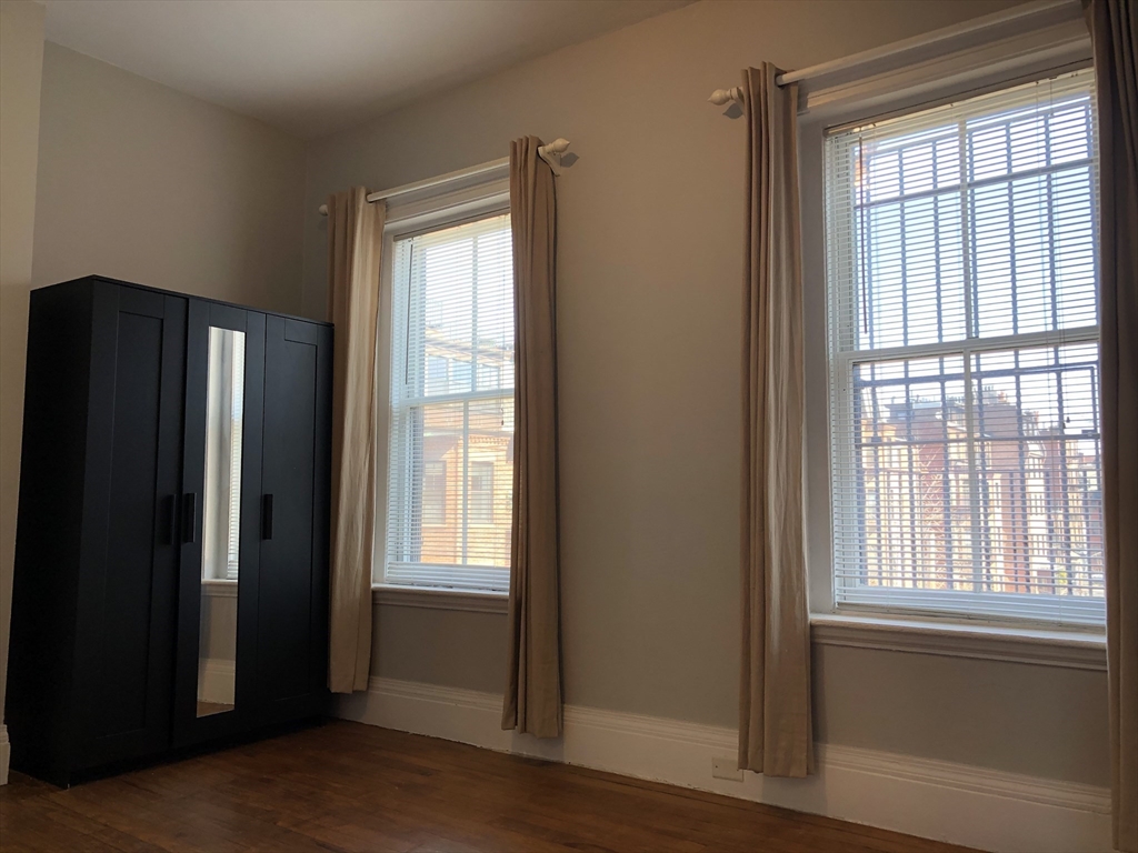 1 bed, 1 bath apartment for rent at 3 Gloucester Unit 9, Back Bay — photo 6 of 10