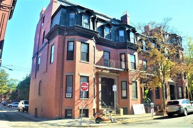 1 bed, 1 bath apartment for rent at 3 Gloucester Unit 9, Back Bay