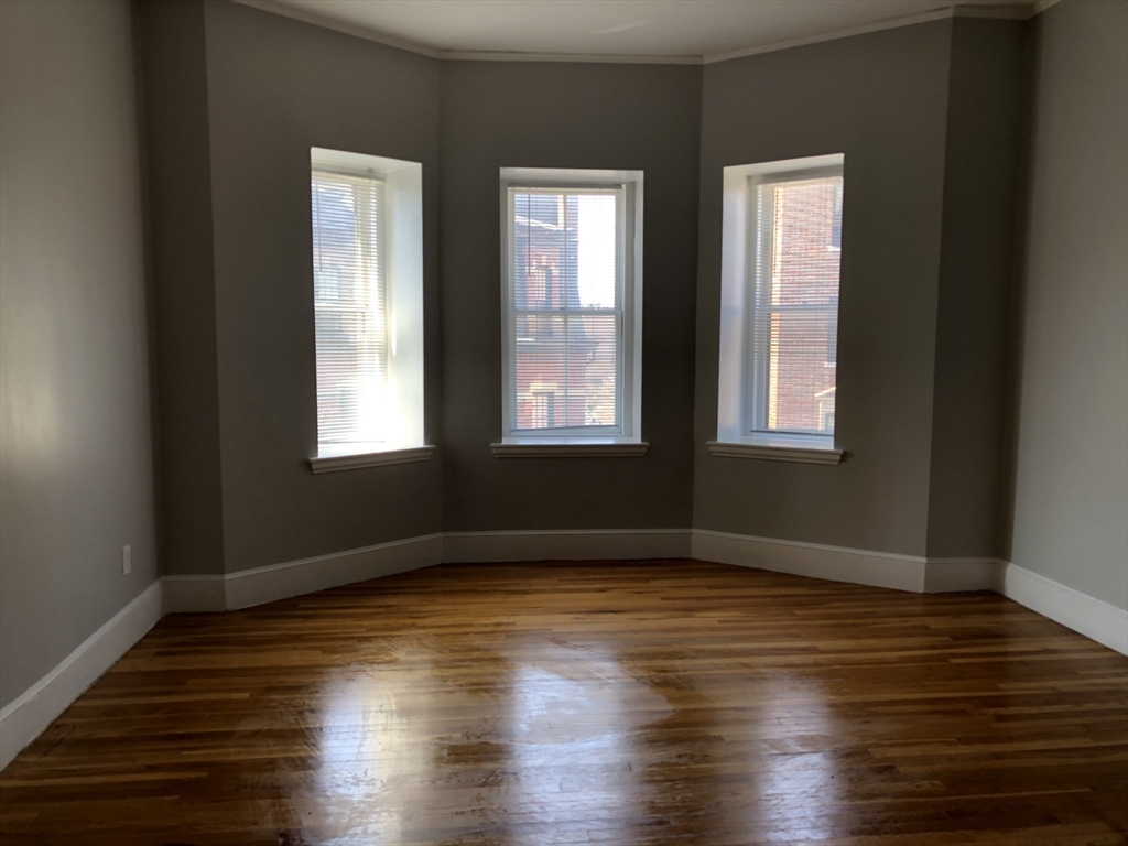 1 bed, 1 bath apartment for rent at 3 Gloucester Unit 9, Back Bay — photo 3 of 10