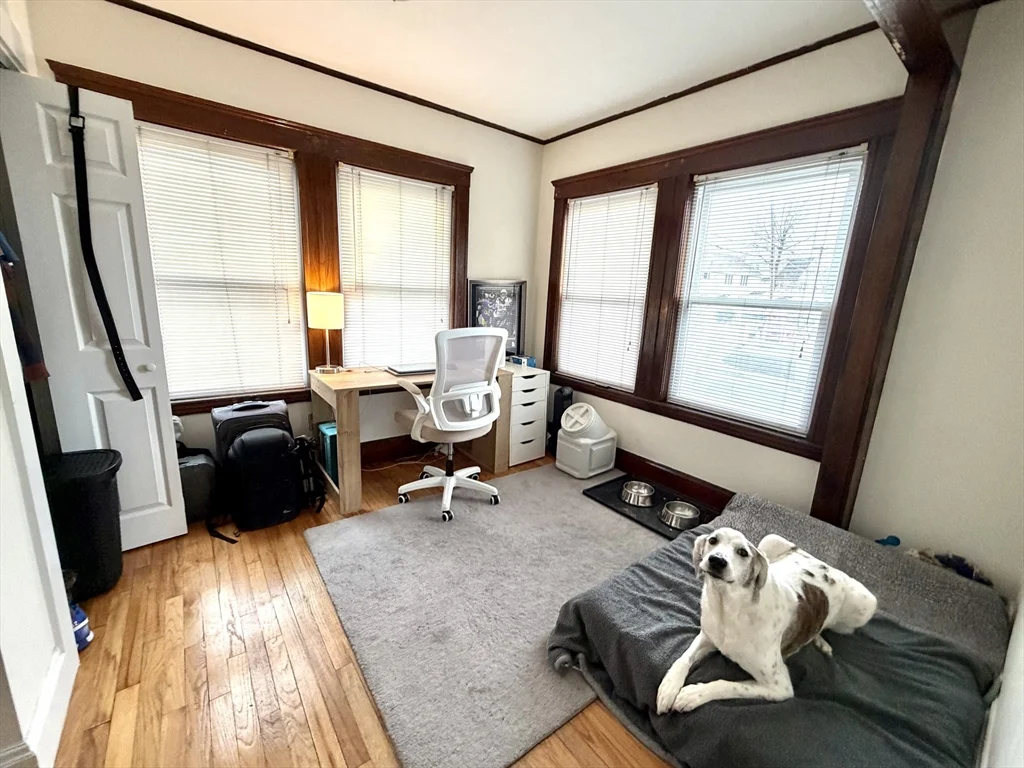 3 bed, 1 bath apartment for rent at 3 Goldsmith Ave Unit 1, Tufts University — photo 3 of 16