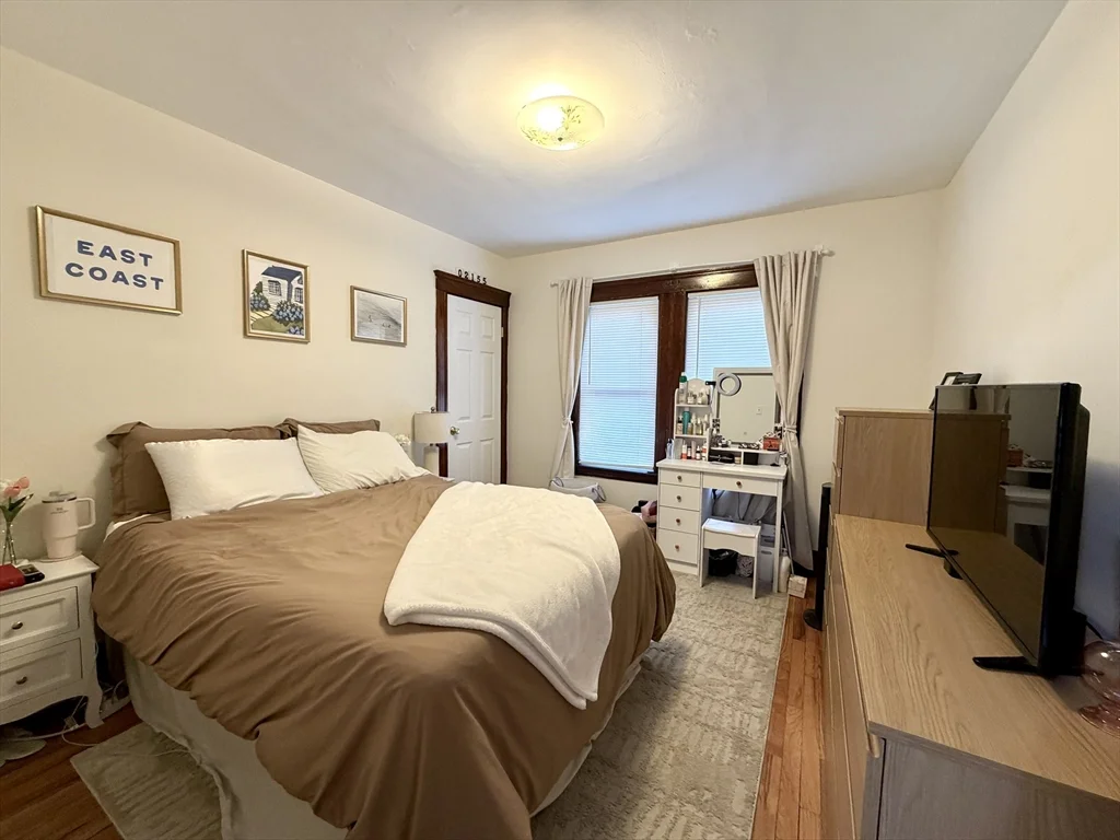 3 bed, 1 bath apartment for rent at 3 Goldsmith Ave Unit 1, Tufts University — photo 8 of 16