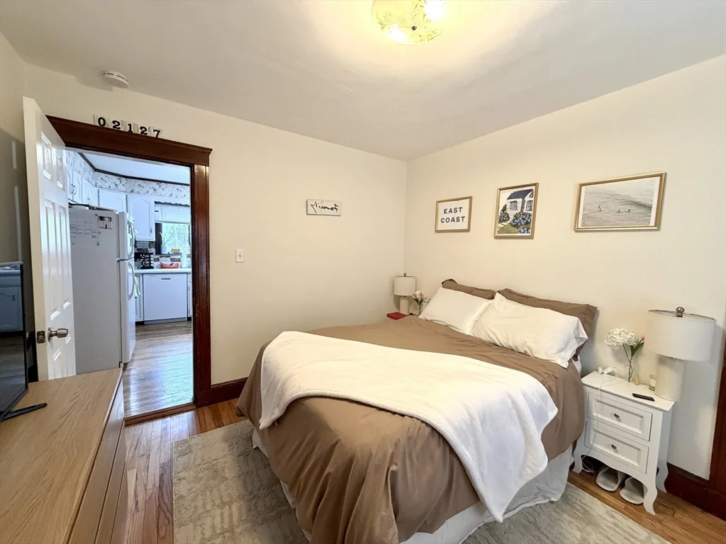 3 bed, 1 bath apartment for rent at 3 Goldsmith Ave Unit 3, Tufts University — photo 11 of 11