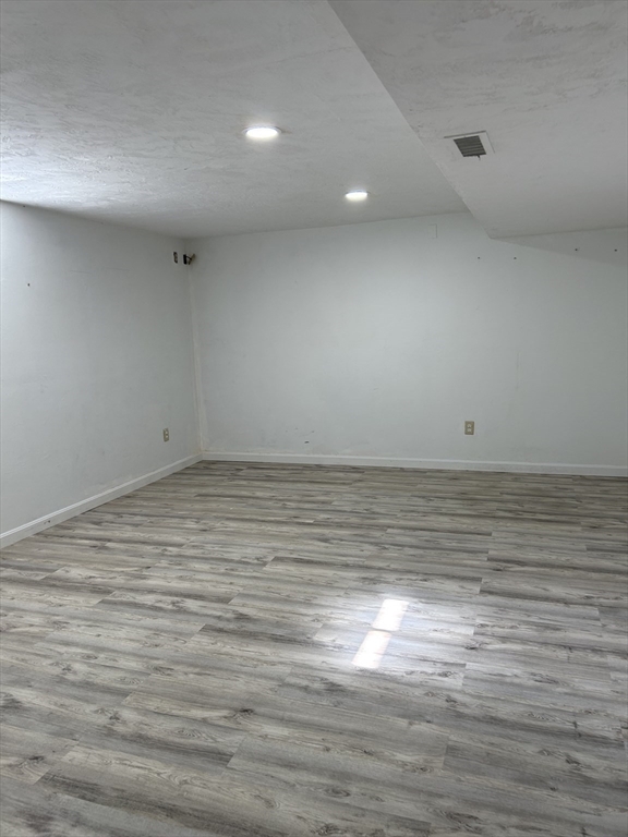 4 bed, 2 bath apartment for rent at 3 Gooseneck Ln, Westford — photo 21 of 28