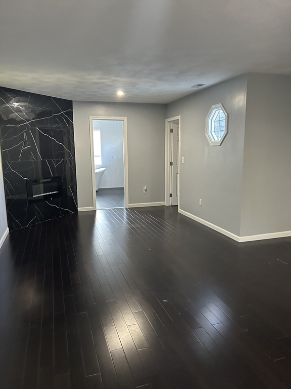 4 bed, 2 bath apartment for rent at 3 Gooseneck Ln, Westford — photo 9 of 28