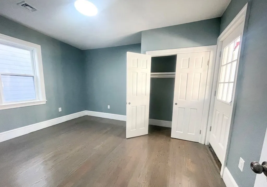 4 bed, 2 bath apartment for rent at 3 Grafton St Unit 2, Dorchester — photo 6 of 10