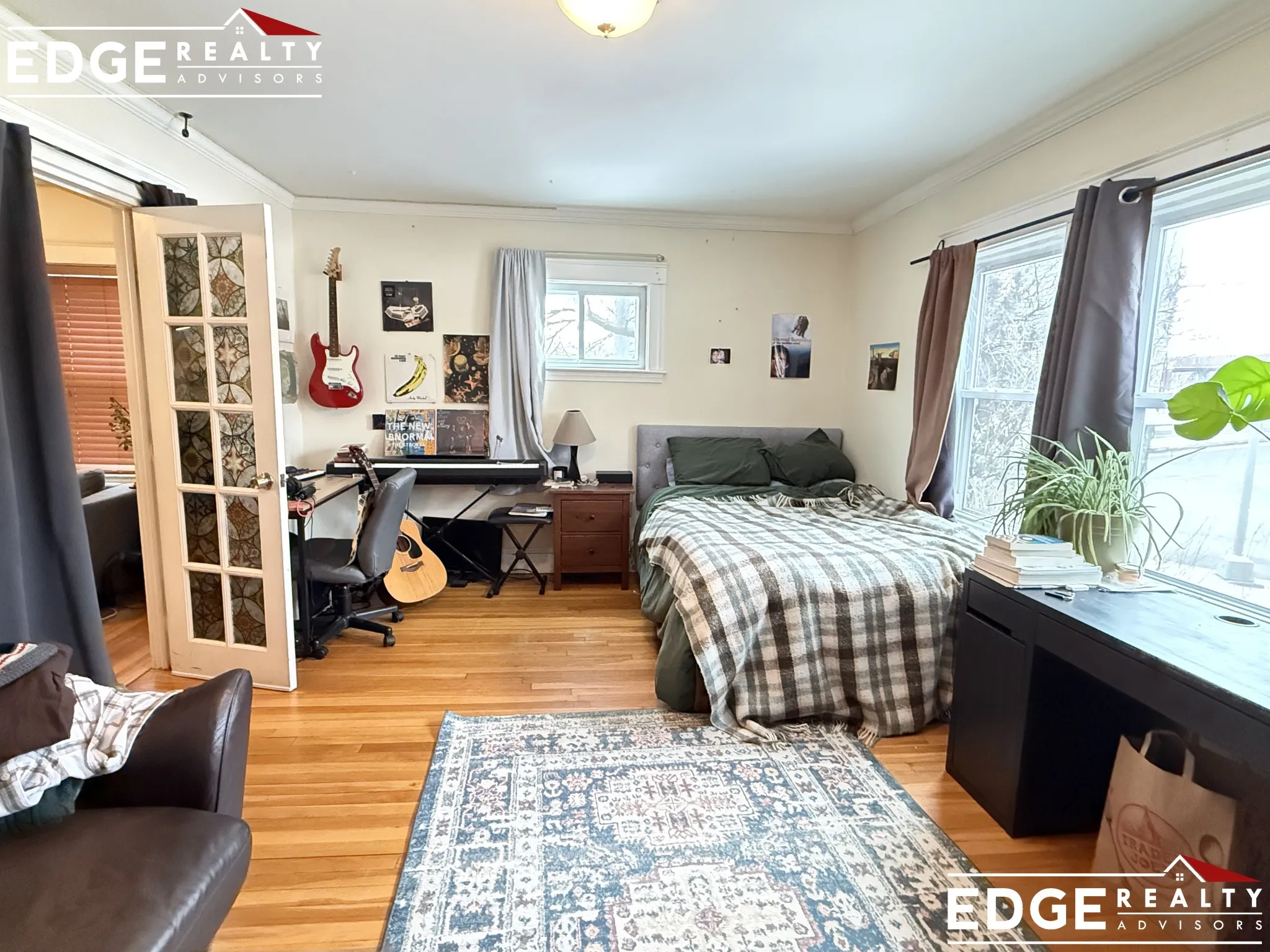 3 bed, 1 bath apartment for rent at 3 Granite St Unit 1, Cambridgeport — photo 4 of 8