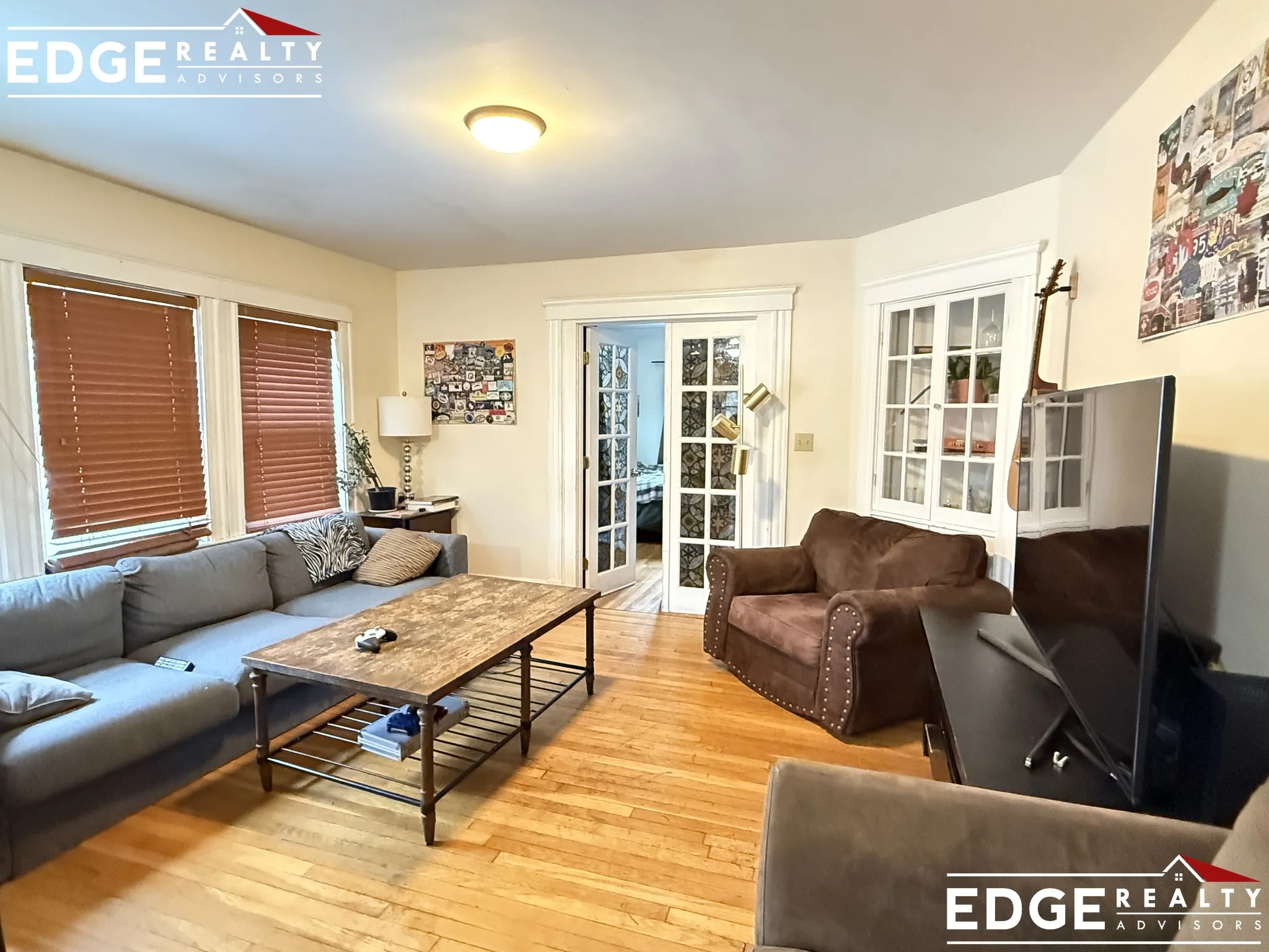 3 bed, 1 bath apartment for rent at 3 Granite St Unit 2, Cambridgeport — photo 2 of 8