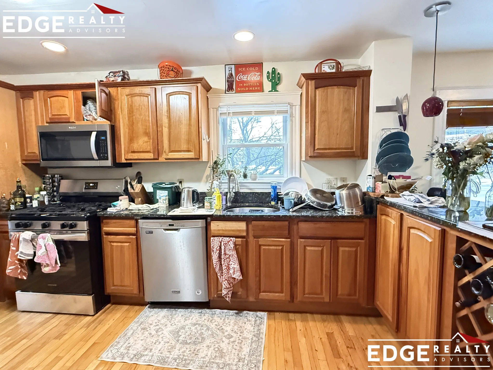 3 bed, 1 bath apartment for rent at 3 Granite St Unit 2, Cambridgeport — photo 3 of 8