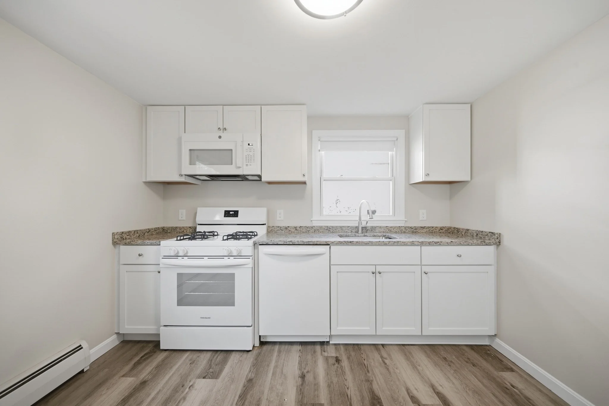 2 bed, 1 bath apartment for rent at 3 Greenleaf Unit 3B, Merrimac — photo 6 of 22