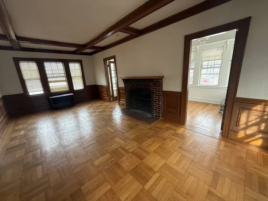 4 bed, 1 bath apartment for rent at 3 Greenough St, Coolidge Corner — photo 2 of 20