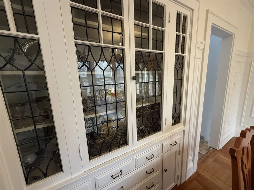 4 bed, 1 bath apartment for rent at 3 Greenough St, Coolidge Corner — photo 9 of 20