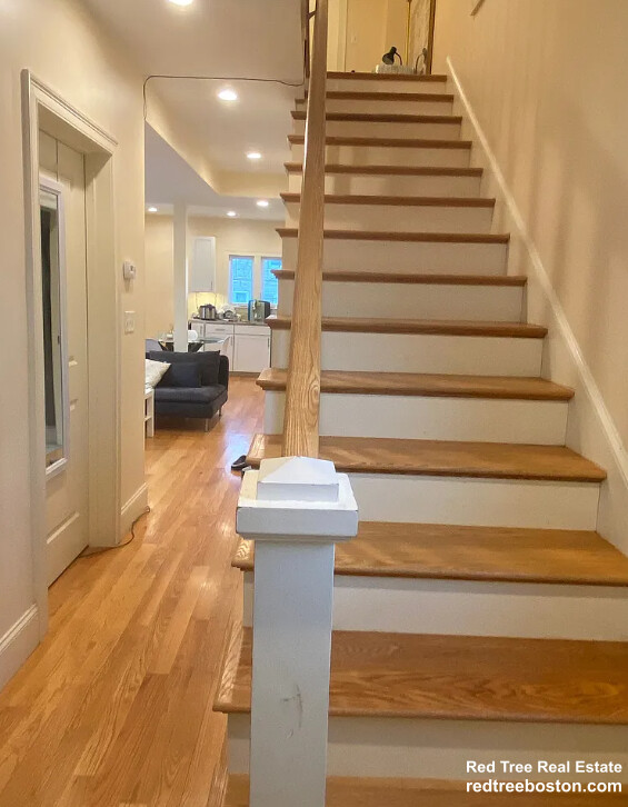 6 bed, 3 bath apartment for rent at 3 Griggs Pl, Allston — photo 6 of 12