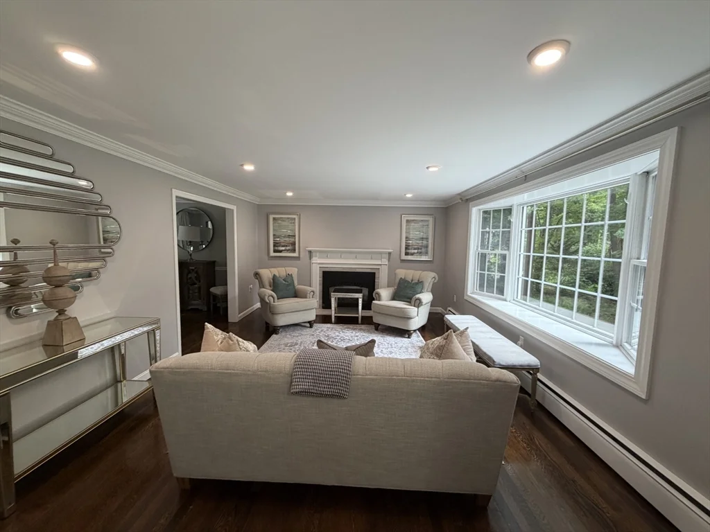 4 bed, 2 bath apartment for rent at 3 Hackney Cir, Andover — photo 14 of 29