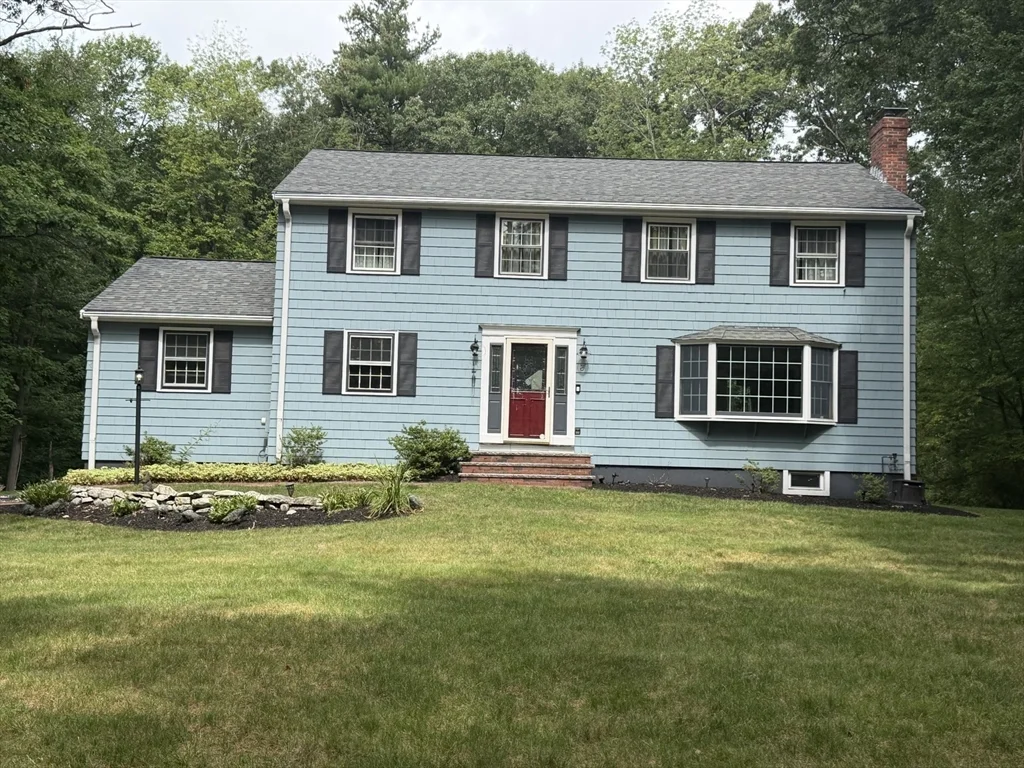 4 bed, 2 bath apartment for rent at 3 Hackney Cir, Andover — photo 1 of 29