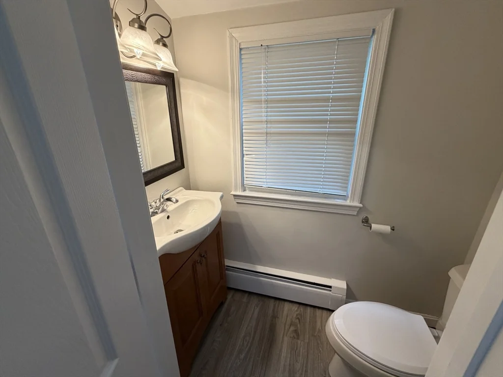 4 bed, 2 bath apartment for rent at 3 Hackney Cir, Andover — photo 16 of 29