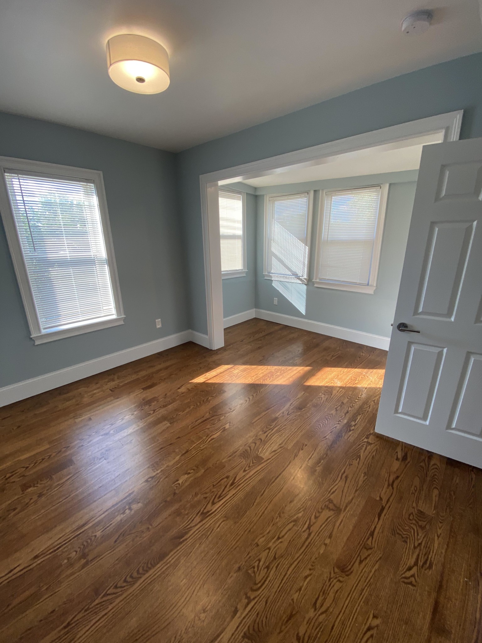 6 bed, 4+ bath apartment for rent at 3 Hamilton Rd Unit 2, West Somerville — photo 15 of 23
