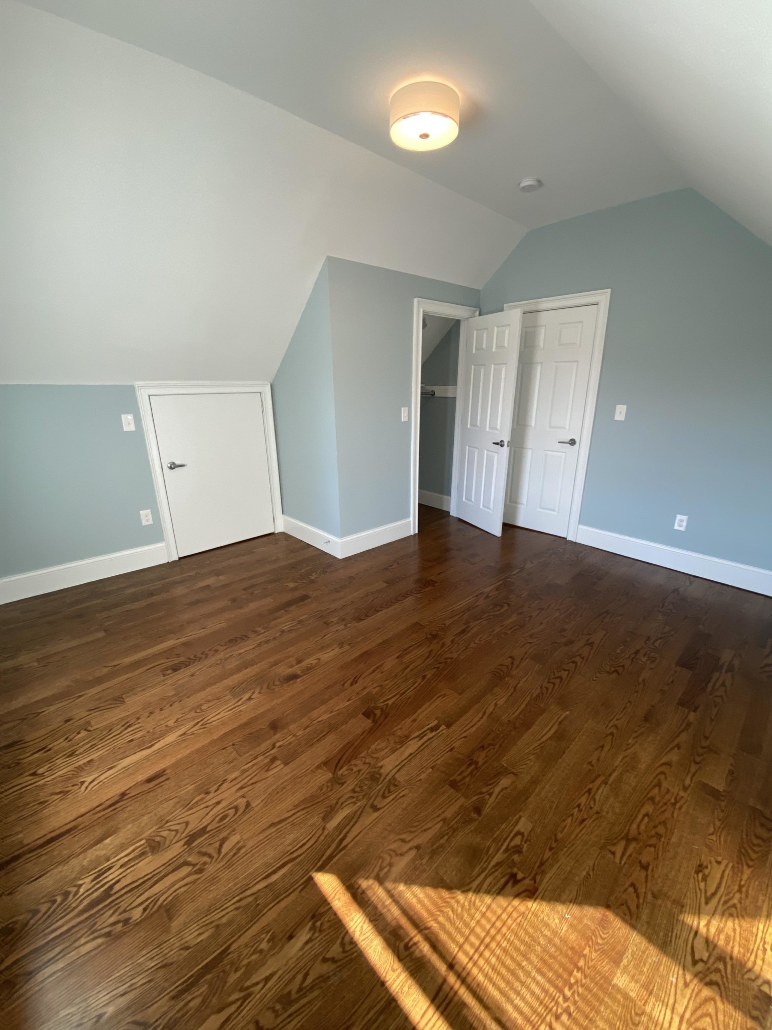 6 bed, 4+ bath apartment for rent at 3 Hamilton Rd Unit 2, West Somerville — photo 12 of 23