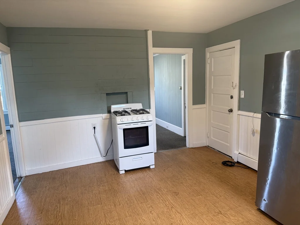 2 bed, 1 bath apartment for rent at 3 Hamilton St Unit 1, North Plymouth — photo 7 of 13