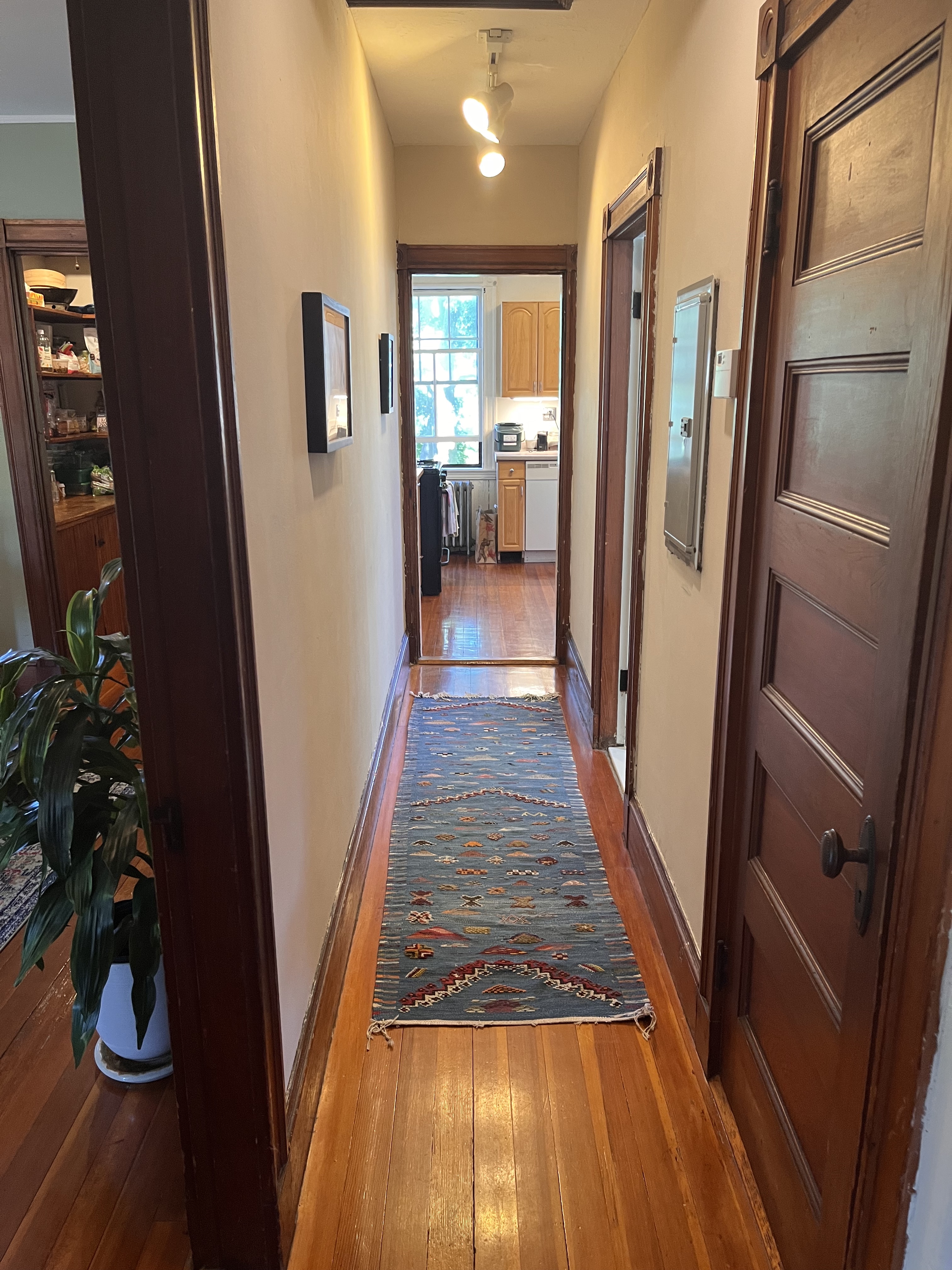 3 bed, 1 bath apartment for rent at 3 Hammond St Unit 3, Baldwin — photo 18 of 20