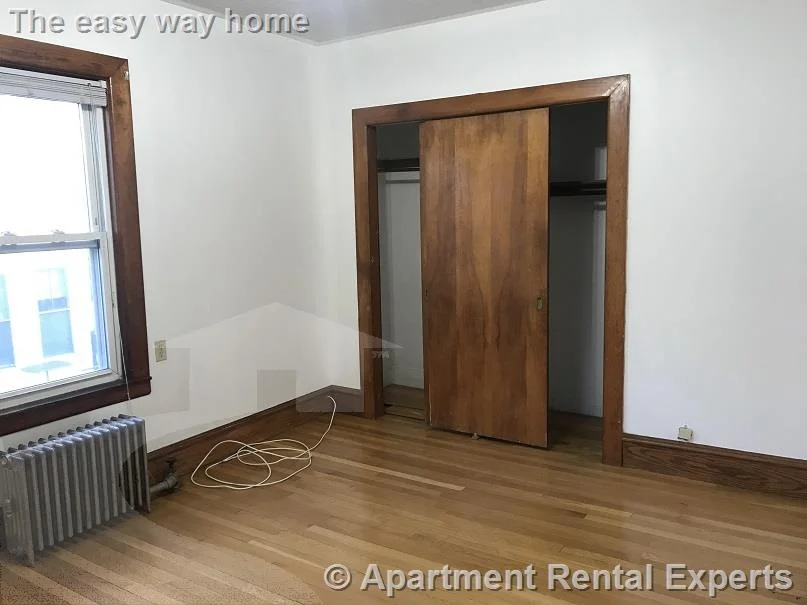 3 bed, 1 bath apartment for rent at 3 Harrison St Unit 2, Spring Hill — photo 5 of 17