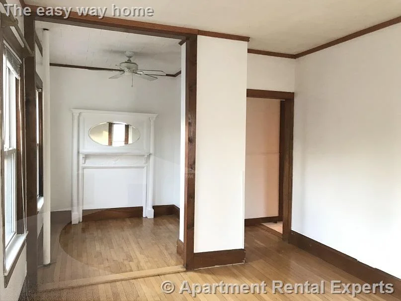 3 bed, 1 bath apartment for rent at 3 Harrison St Unit 2, Spring Hill — photo 1 of 17