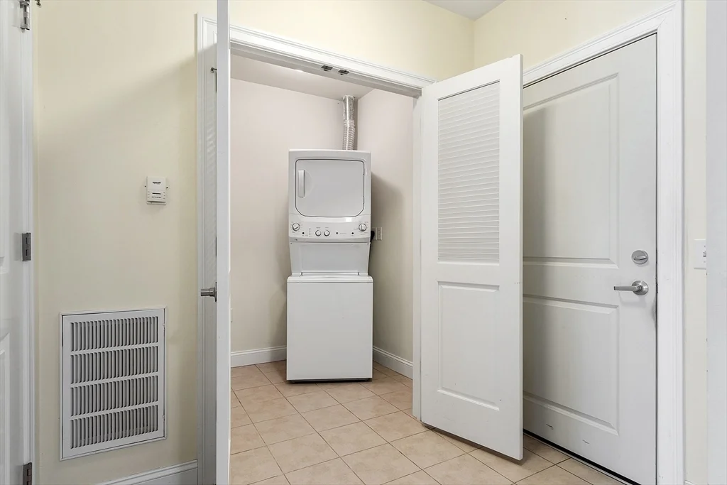 1 bed, 1 bath apartment for rent at 3 Harvest Dr Unit 107, North Andover — photo 19 of 32