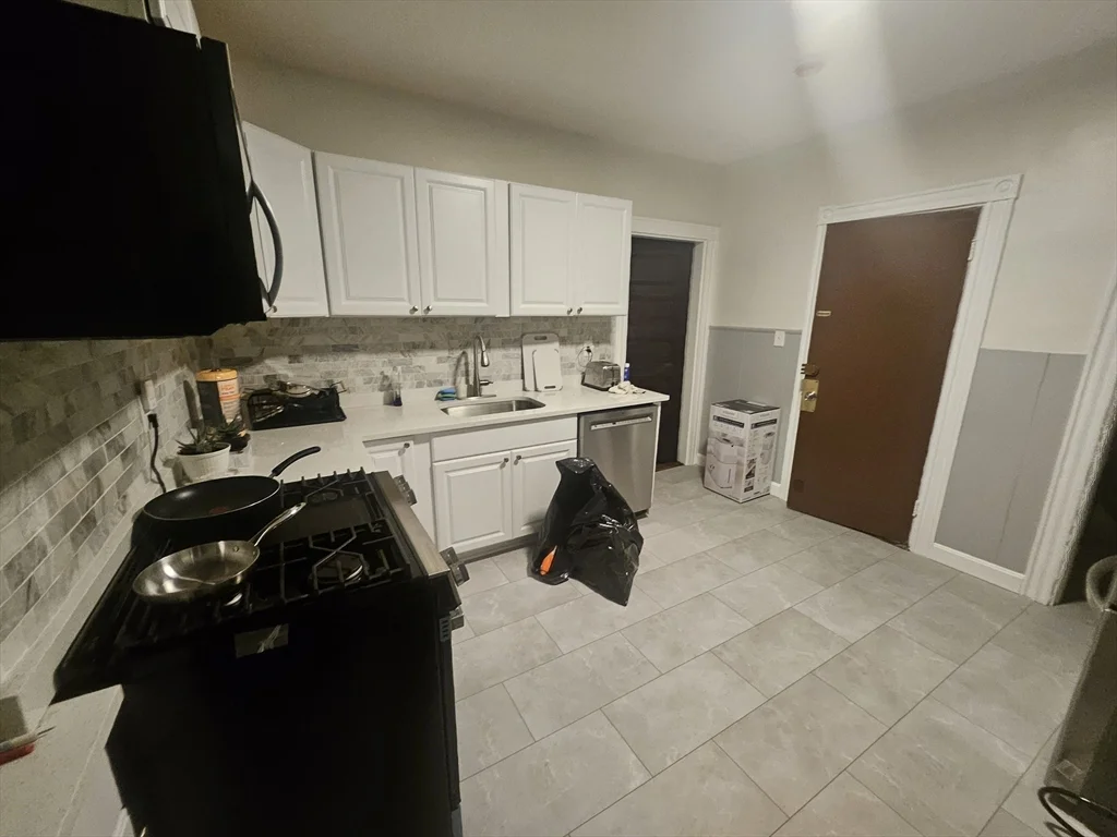 1 bed, 1 bath apartment for rent at 3 Haskell St Unit 2, Allston — photo 5 of 9