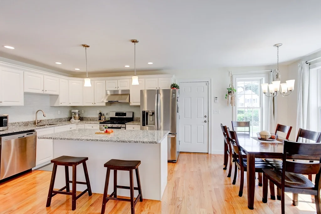 3 bed, 2 bath apartment for rent at 3 Hawthorne St Unit 3, Woburn — photo 15 of 34