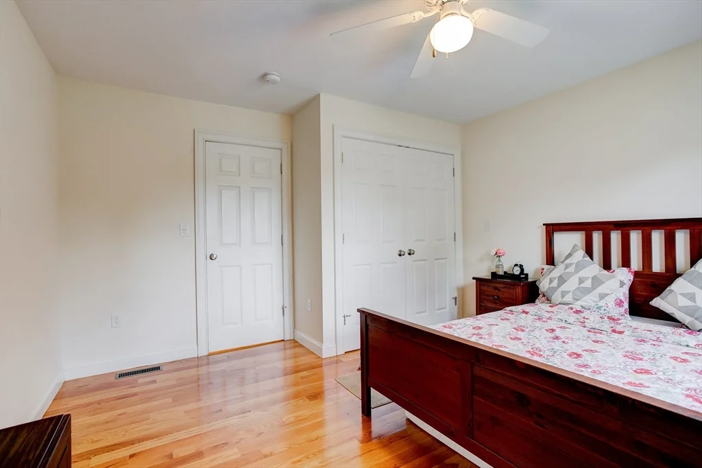 3 bed, 2 bath apartment for rent at 3 Hawthorne St Unit 3, Woburn — photo 27 of 34