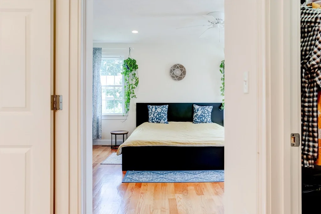 3 bed, 2 bath apartment for rent at 3 Hawthorne St Unit 3, Woburn — photo 22 of 34
