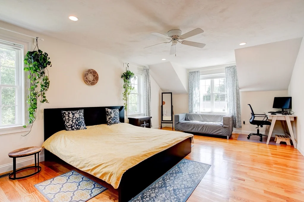 3 bed, 2 bath apartment for rent at 3 Hawthorne St Unit 3, Woburn — photo 24 of 34