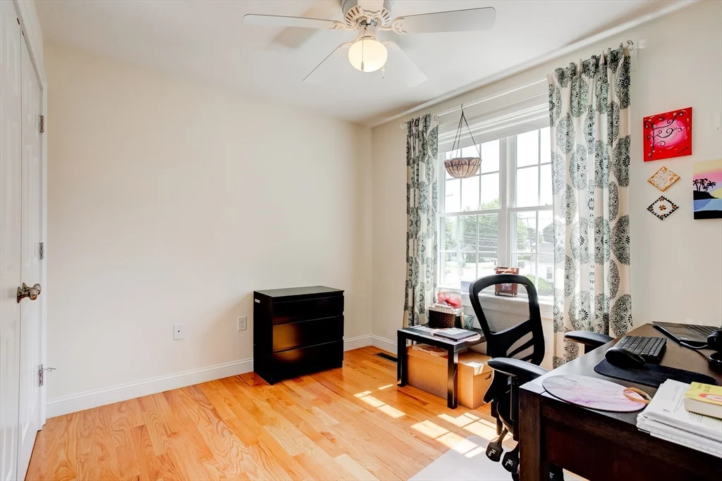 3 bed, 2 bath apartment for rent at 3 Hawthorne St Unit 3, Woburn — photo 33 of 34