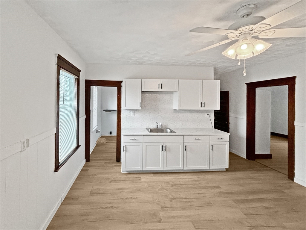 3 bed, 1 bath apartment for rent at 3 Henderson Ave Unit 3, Worcester — photo 10 of 13