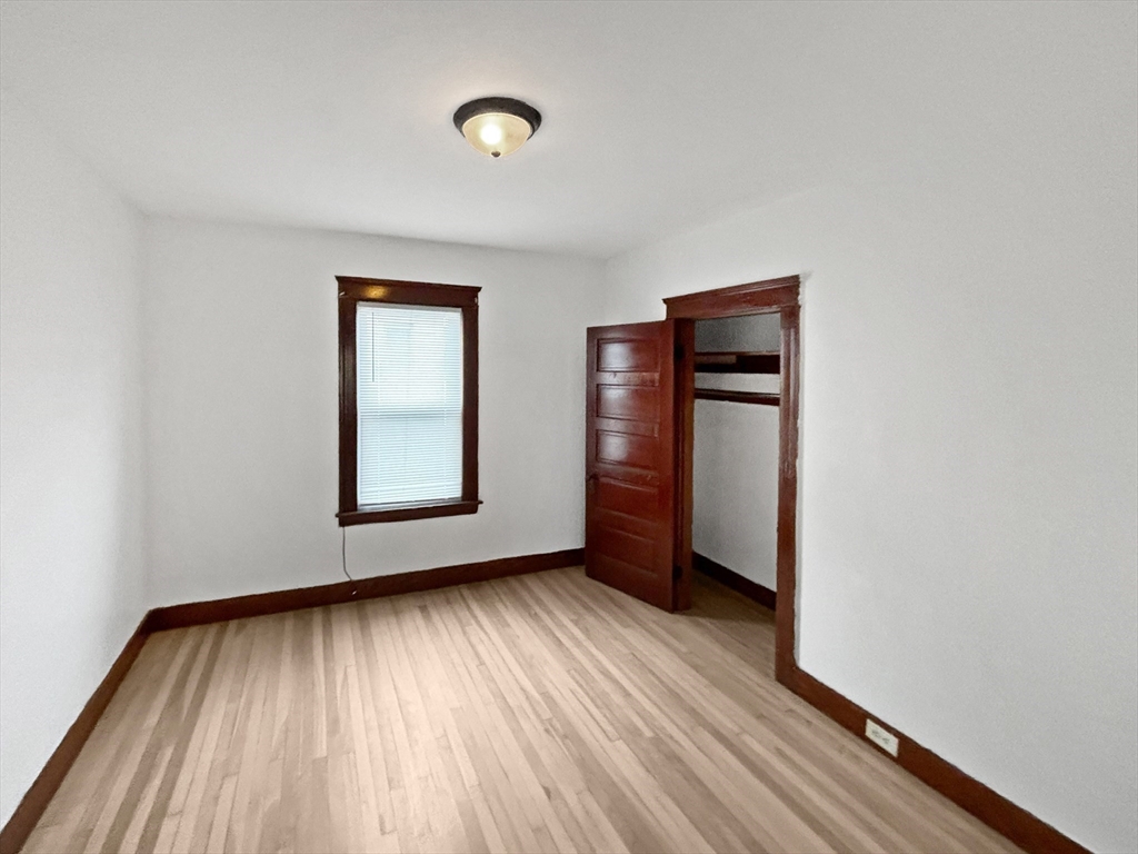3 bed, 1 bath apartment for rent at 3 Henderson Ave Unit 3, Worcester — photo 11 of 13