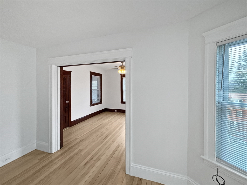3 bed, 1 bath apartment for rent at 3 Henderson Ave Unit 3, Worcester — photo 3 of 13