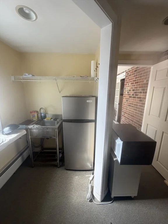 1 bed, 1 bath apartment for rent at 3 Hickory Ln Unit 2, Auburn — photo 11 of 13