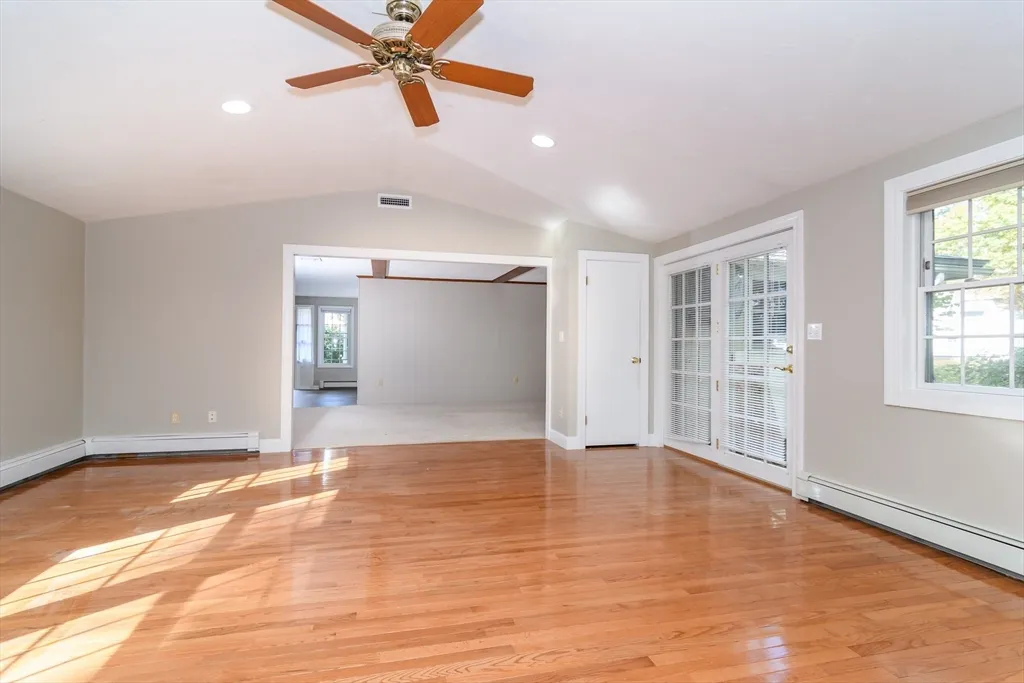 3 bed, 2 bath apartment for rent at 3 Hickory Ln Unit 3, Nobscot — photo 14 of 24